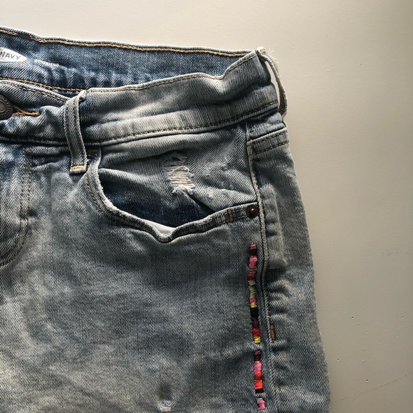 Old Navy Boyfriend Shorts - Picture 2 of 5